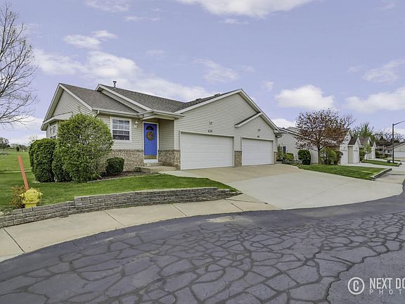 2nd image of 639 Wilshire Ct #17