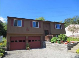 3552 Falmouth Dr, South Park, PA 15129