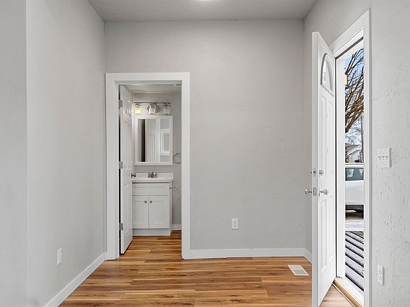 2nd image of 1315 W Summer St