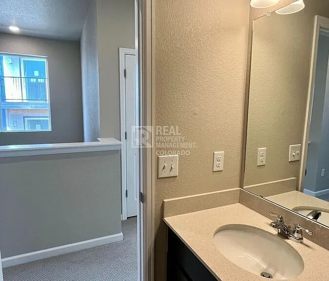 471 Interlocken Blvd — Photo 27