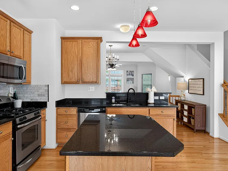 2417 Abington Dr — Photo 22