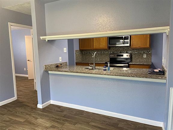 5th image of 9418 Clipperwood Pl
