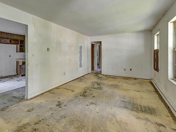 4th image of 7505 Brock Dr