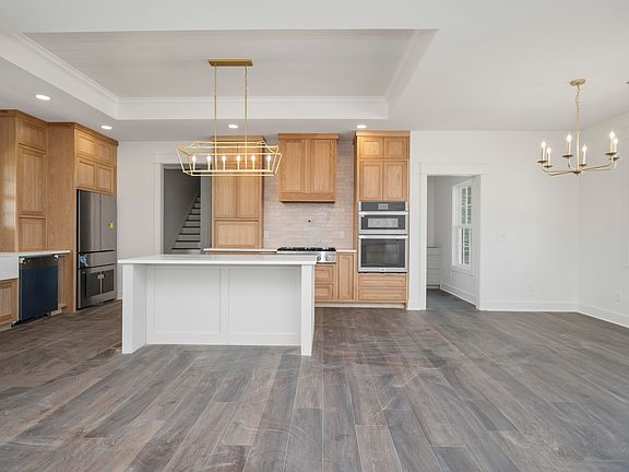 5th image of 125 Three Forks Rd