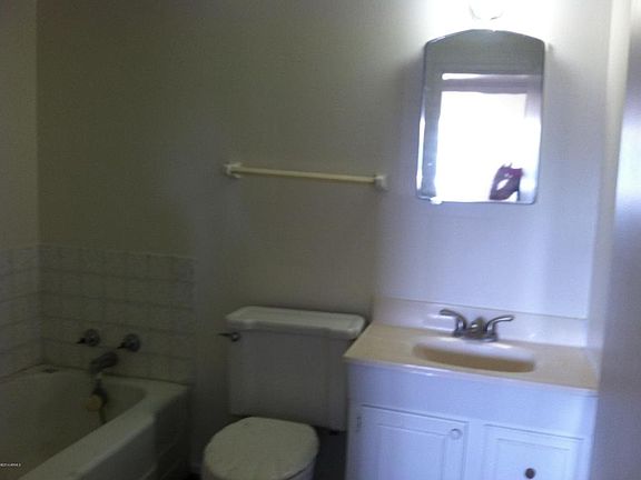 5th image of 5805 N 31st Dr