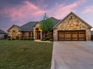 2815 Willow Ridge Cir, Granbury, TX 76049