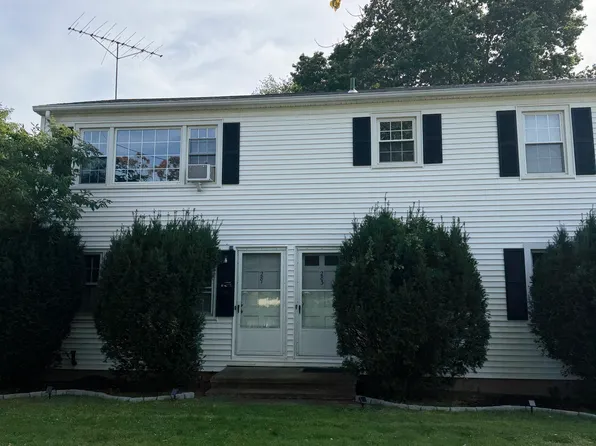 283 Meadows End Rd, Milford, CT 06460