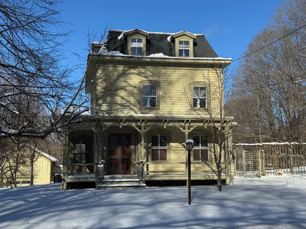 45 Hunns Lake Rd, Stanfordville, NY 12581