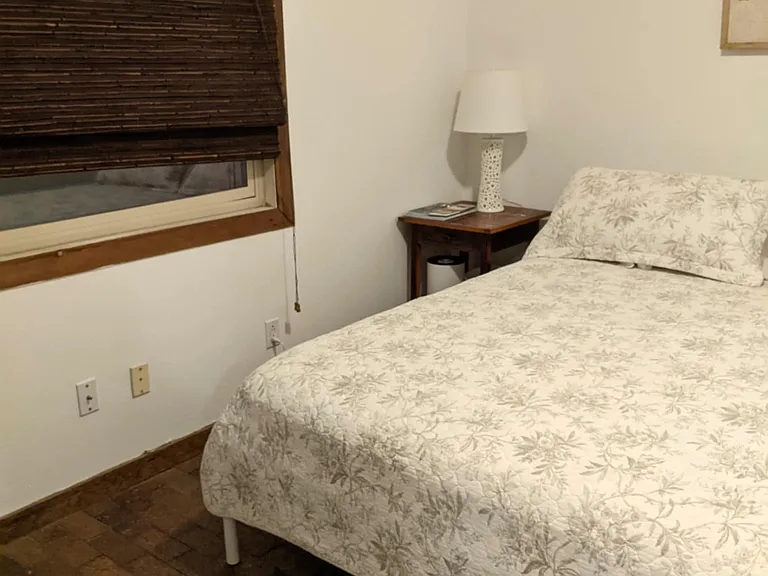 Guest bedroom