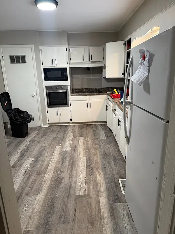 2 bed, $1,100 — Photo 4