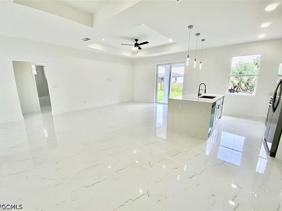 3rd image of 6030 Stratton Rd