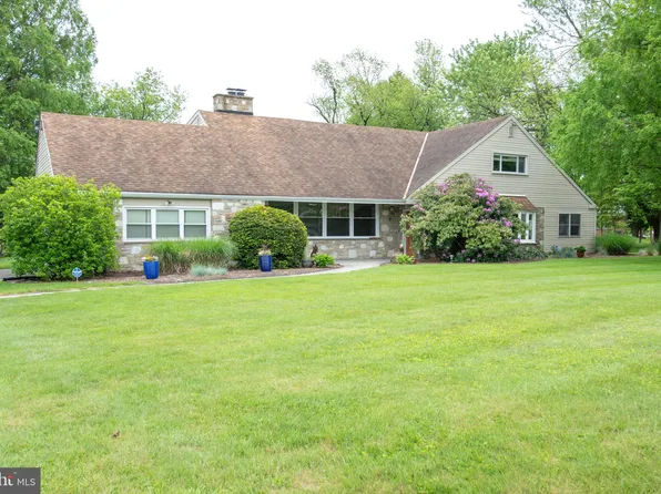 1271 Dogwood Ln, Huntingdon Valley, PA 19006