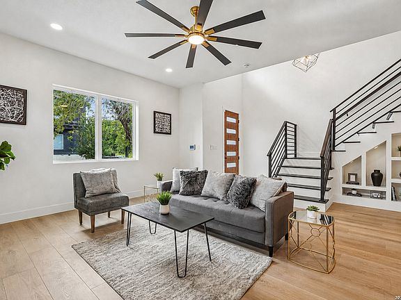 2nd image of 115 Spruce