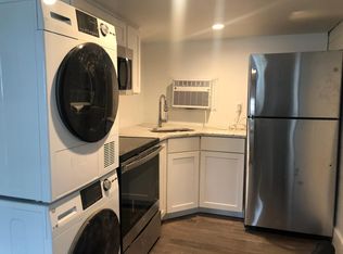 40 Nunan St #B, Charleston, SC 29403