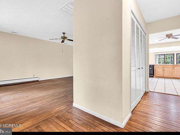 4th image of 1291 Coulter St