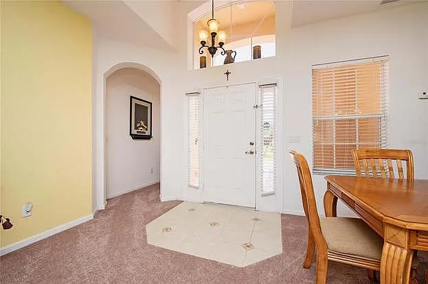 2920 Willow Creek Ln — Photo 32