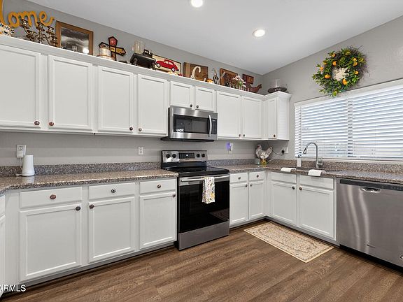 3rd image of 33251 N Double Bar Rd