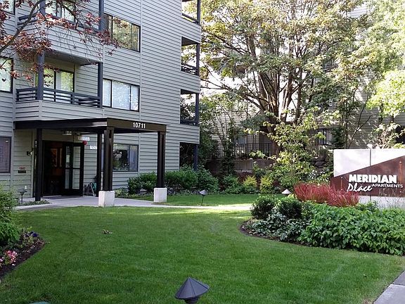 2nd image of 1800 N 107th St APT 304F