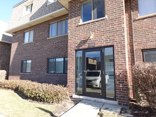 1424 Carol Ct APT 3A, Palatine, IL 60074