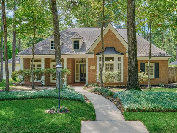 66 Lost Pond Court, The Woodlands, TX 77381