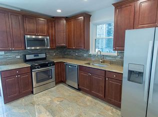 2631 W Superior St APT 1, Chicago, IL 60612