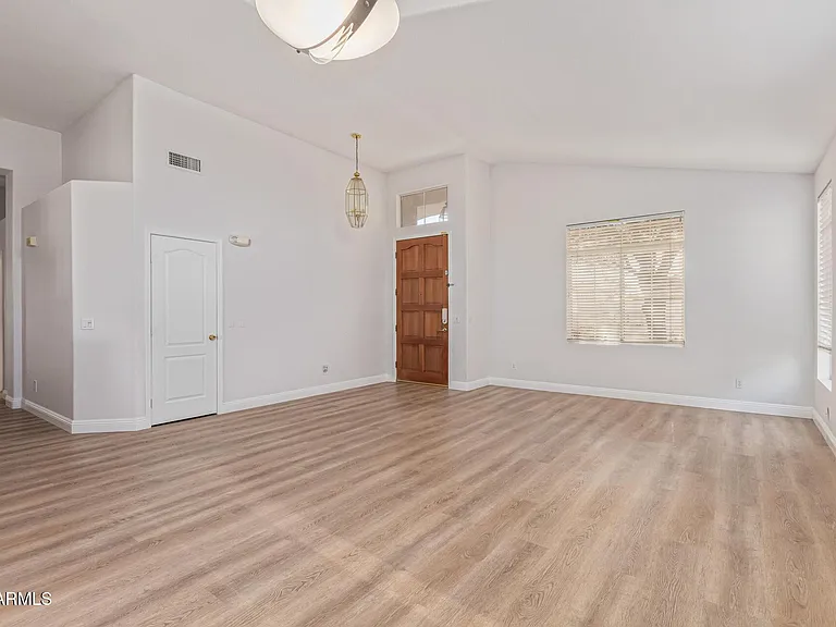 15213 N 55th Way — Photo 8
