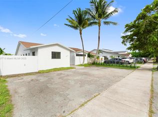 971 SW 88th Ave, Miami, FL 33174