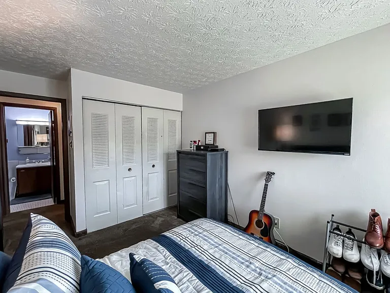 Newton Village Apartments — Photo 4