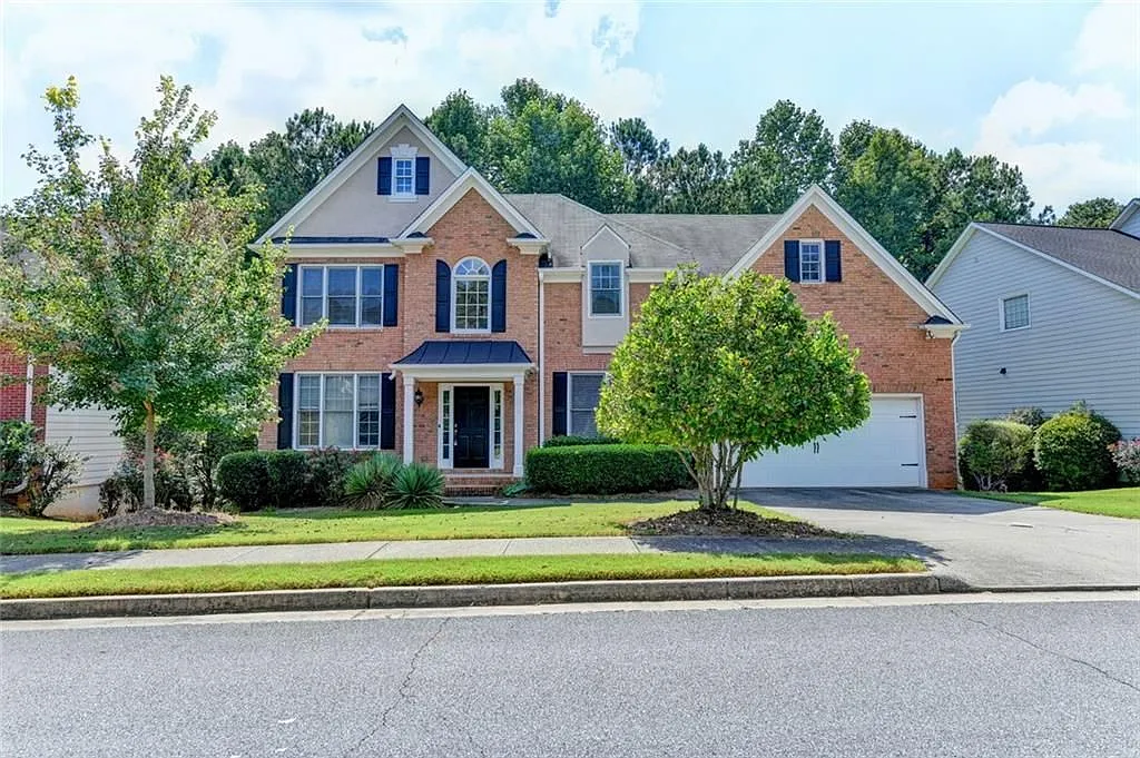 4 bed, 4.0 bath, 2770 sqft, $3,400 — Photo 2