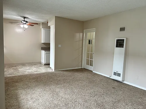 260 N Oak Ave #3 Photo 1