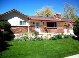 1045 N Kimberly Dr, Layton, UT 84040