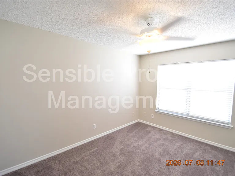 2302 Maki Rd #2 — Photo 14