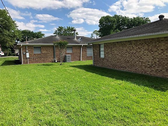4th image of 9703 Mackworth Dr