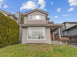 5177 Carson St, Burnaby, BC V5J 2Z1