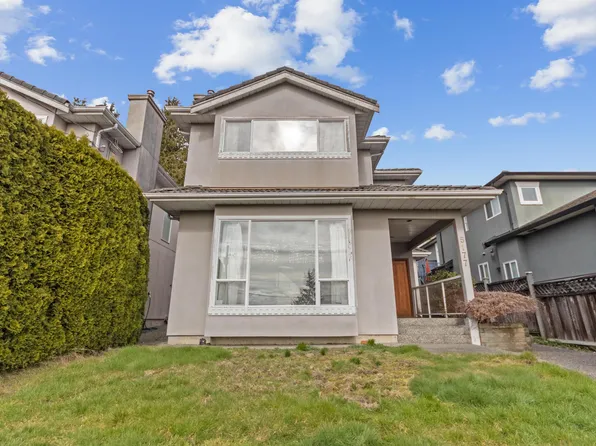 5177 Carson St, Burnaby, BC V5J 2Z1