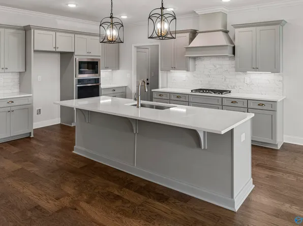 208 M B Ayers Way, New Market, AL 35761