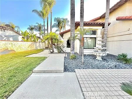 4 Los Coyotes Dr — Photo 4