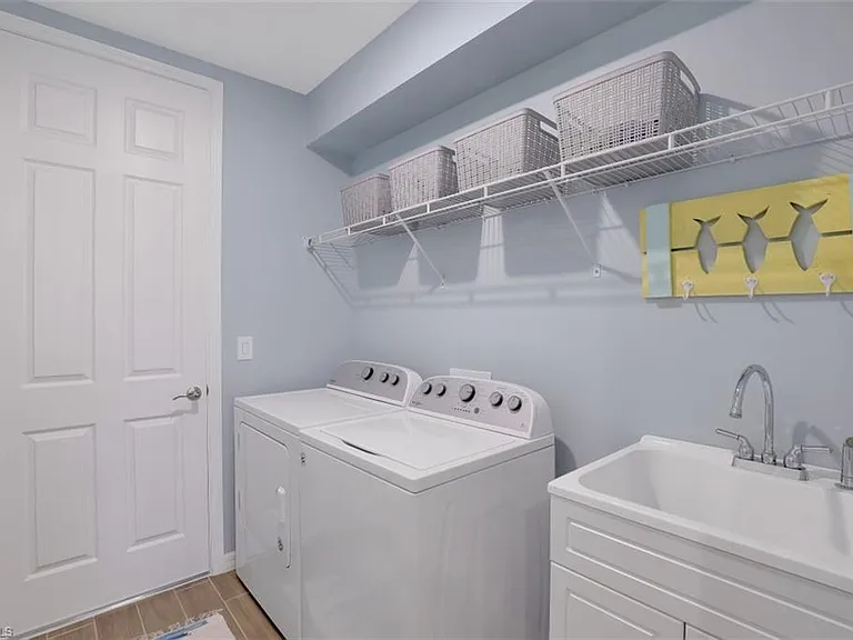 14663 Edgewater Cir — Photo 19
