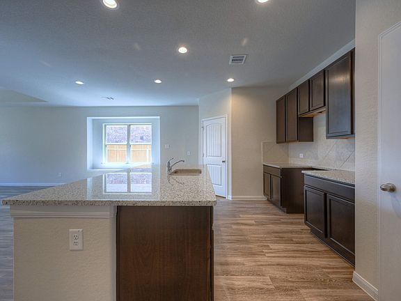 5th image of 2310 Sanders Brook Dr