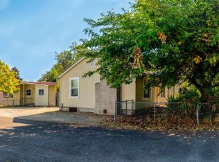 208 Roy Ave #208, Talent, OR 97540