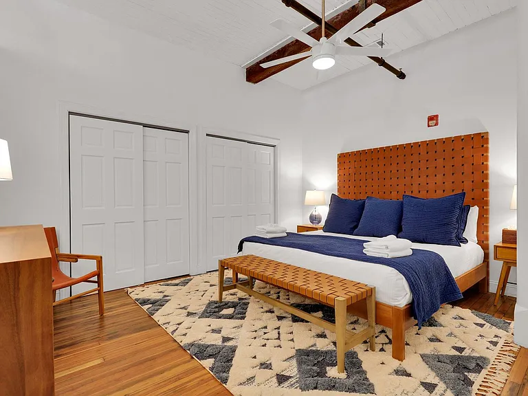 301 W Broughton St #4A — Photo 23