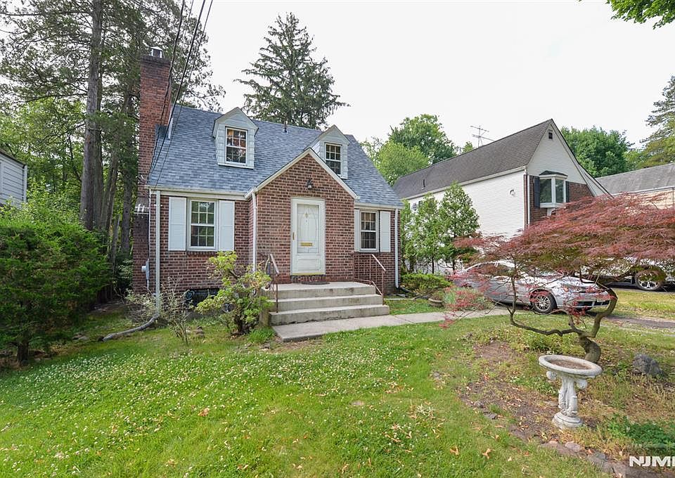1st image of 125 Eastview Ave