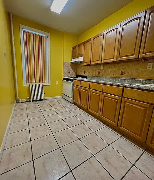 4512 11th Ave #3R — Photo 2