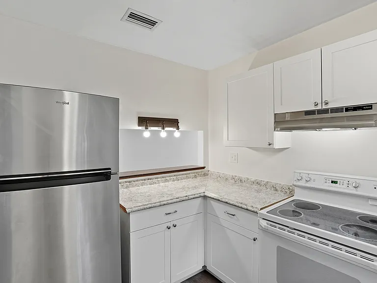 5361 Treetops Dr — Photo 15