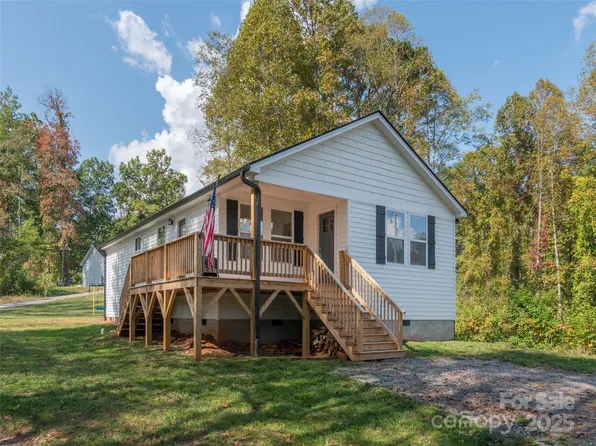 143 Leah Ln, Canton, NC 28716