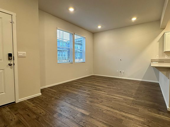 5th image of 2660 NE 116th Pl