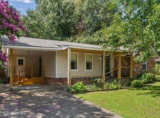 3565 Heathcliff Dr, Horn Lake, MS 38637