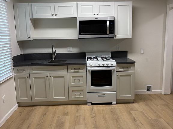 2nd image of 11719 Prairie Ave #A