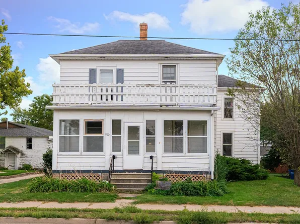 910 E Lincoln Hwy, Dekalb, IL 60115