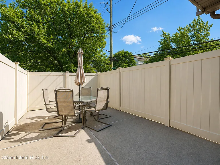 10 Pratt Ct — Photo 26